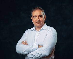 Dr. Dimitris Kazarnovskis, Gründer und CEO